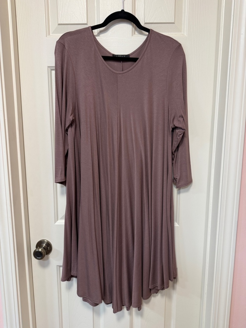 Muted Mauve Swing Dress with Three-Quarter Sleeves